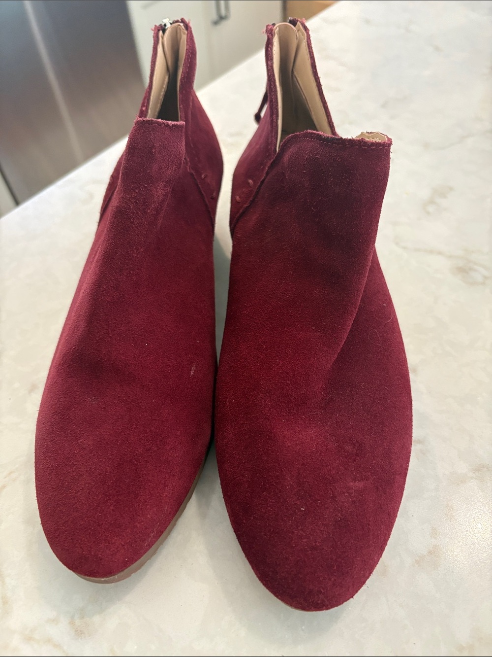 Kenneth Cole Burgundy Ankle Boots size 9.5